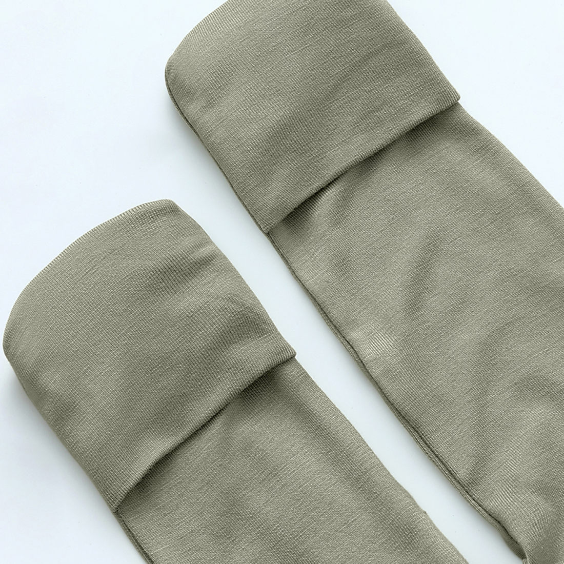Bamboo Newborn Baby Knotted Gown and Hat Set Olive Green